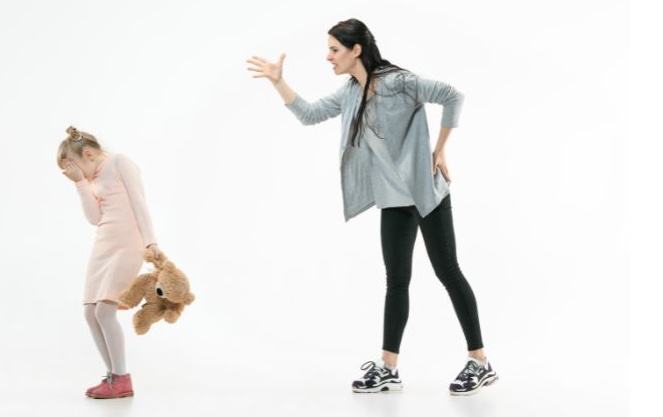 Mutter und Tochter im Streit